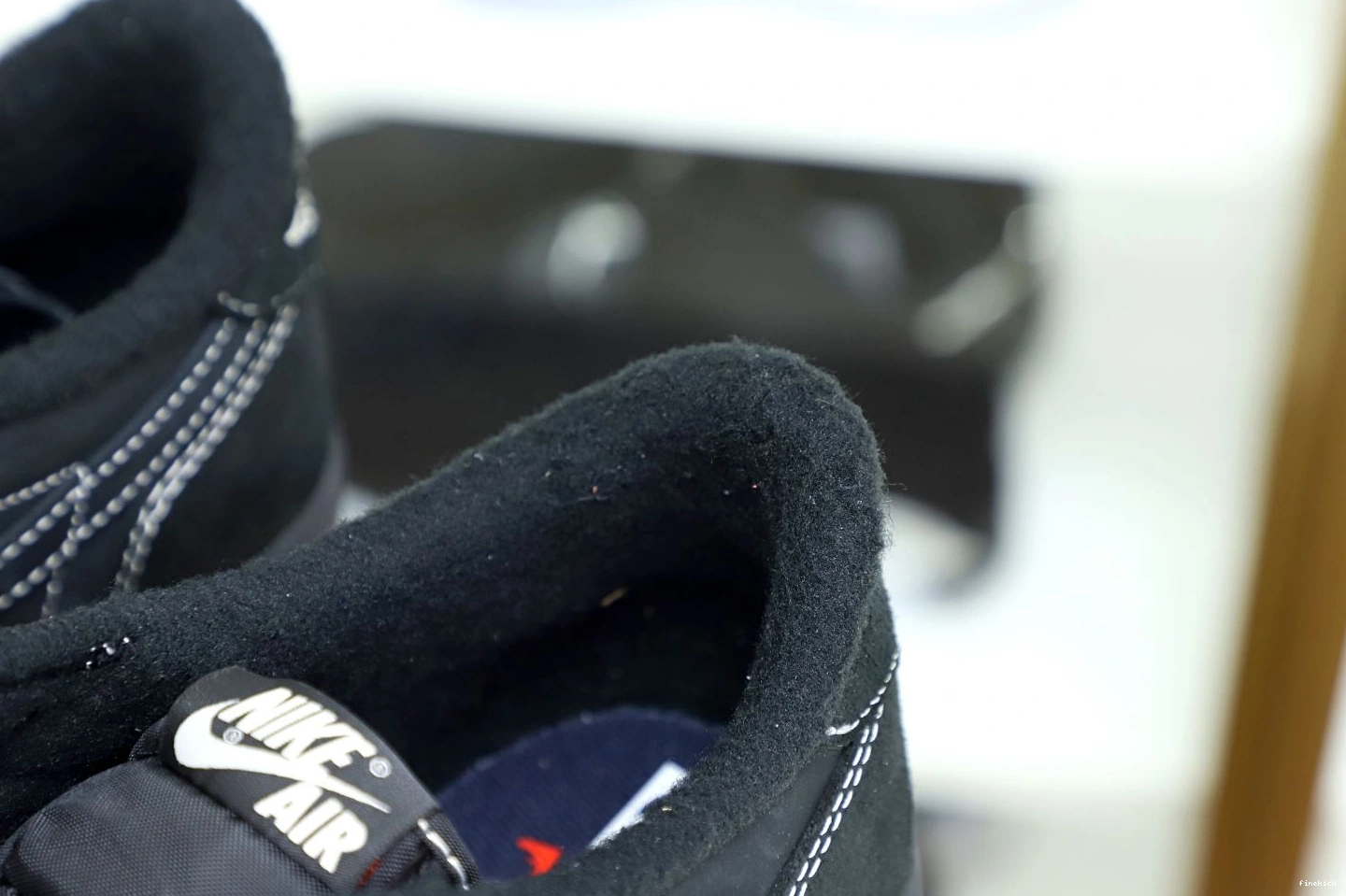 X NIKE SCOTT OG PHANTOM” 1 AIR “BLACK JORDAN LOW TRAVIS 0309